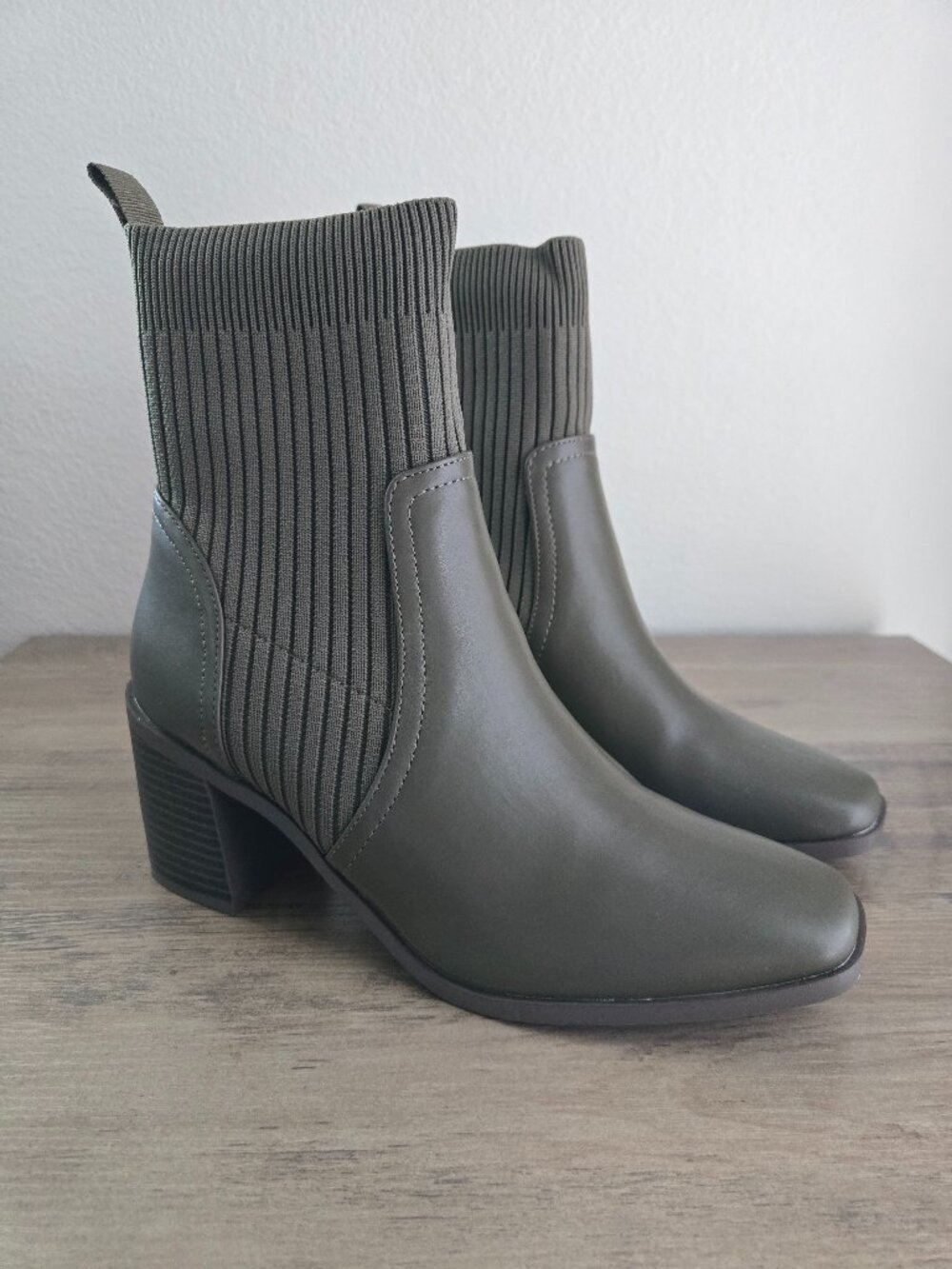 Journee Collection Women's Harlowe Chelsea Knit Block Heel Booties Olive Size 7M